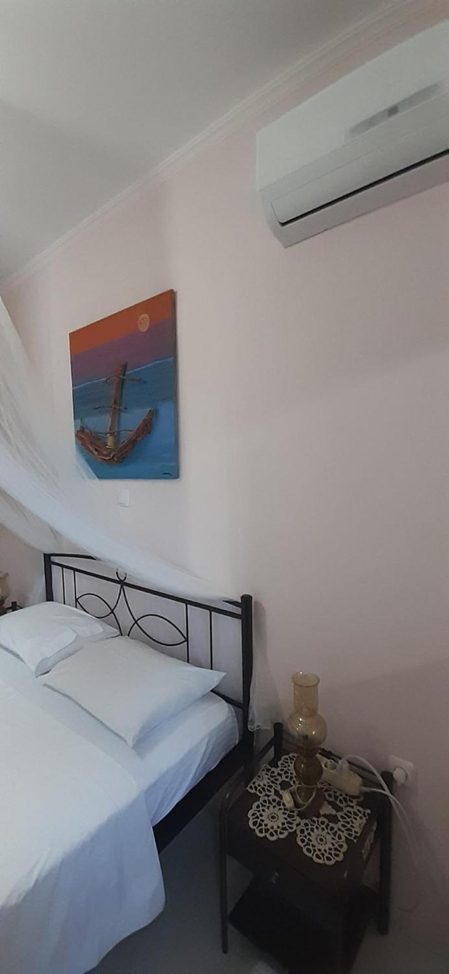 Blue & White Maisonette Over The Sea Near Sounio Суніон Екстер'єр фото
